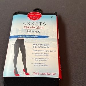 Assets. Spanx. Black. Tummy toning top-2
